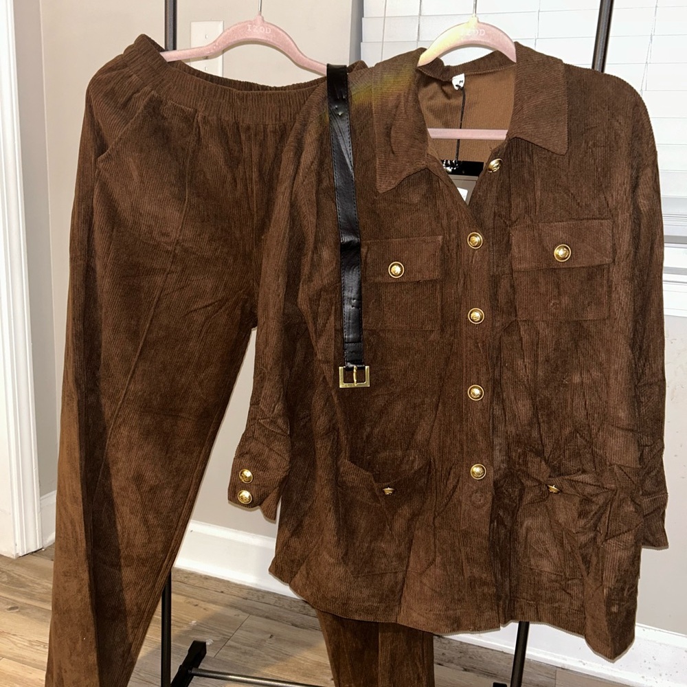 Brown Suede-Look Set with Gold Accents